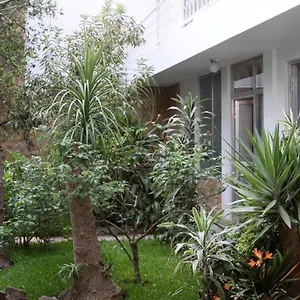 Super Precio Guest house